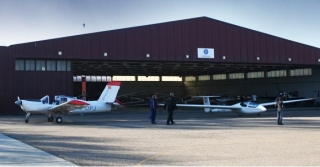 El hangar.jpg